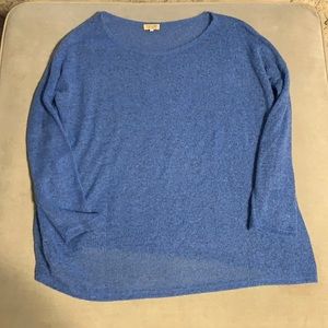 Women’s long sleeve thin sweater